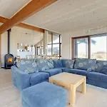 Tjarko - 150m From The Sea By Interhome Feriehus *