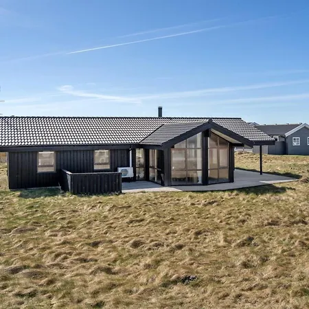 Tjarko - 150m From The Sea By Interhome *