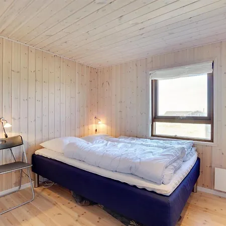 Tjarko - 100m From The Sea By Interhome