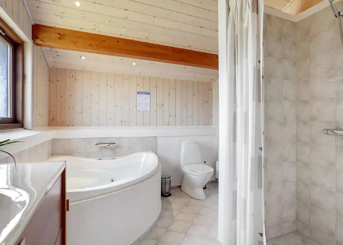 Tjarko - 150m From The Sea By Interhome *